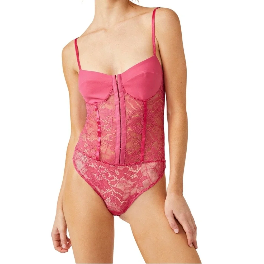 FREE PEOPLE Intimately Lace Night Rhythm Thong Bodysuit Raspberry Sorbet Medium